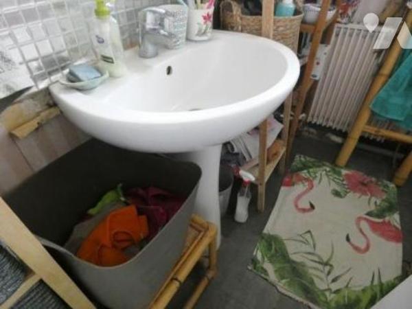 PROXIMITE IMMEDIATE DE L'AIGLE. A SAINT SULPICE SUR RISLE. Pavillon construit en 1973,