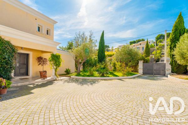 Maison à vendre 6 pièces 182 m² Bandol