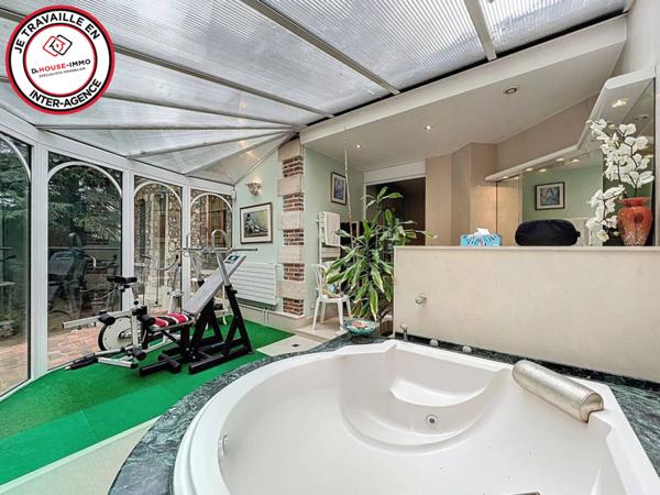 Maison à vendre 8 pièces de 201 m²