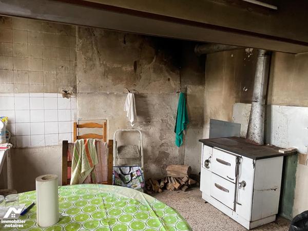 Maison à vendre Montmirail dans la Marne (51),
ENTIEREMENT A RENOVER