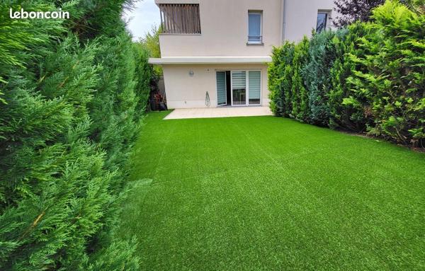 Avenue Thibaud de Champagne, 77700 Chessy