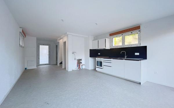 Maison à louer    4 pièces •  Cernay