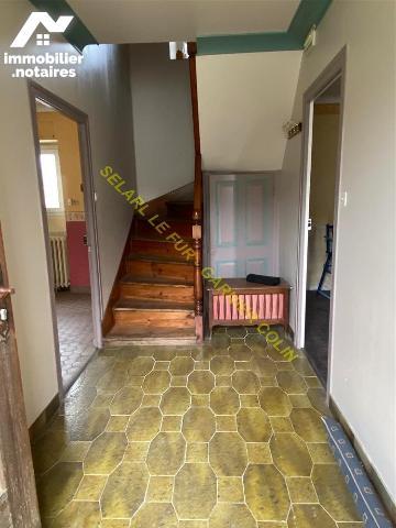 Ensemble maison, appartement et local commerce