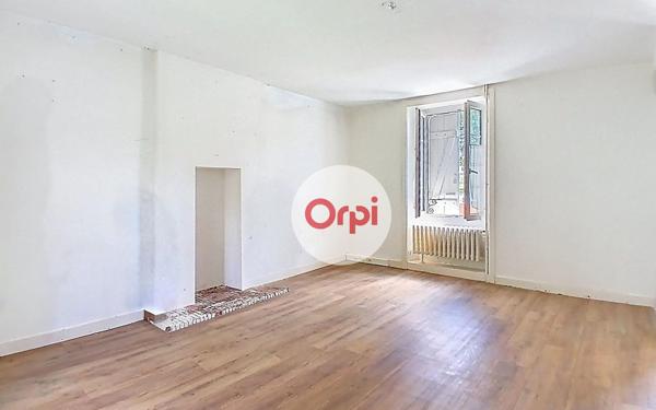 Maison à vendre    6 pièces •  Elven