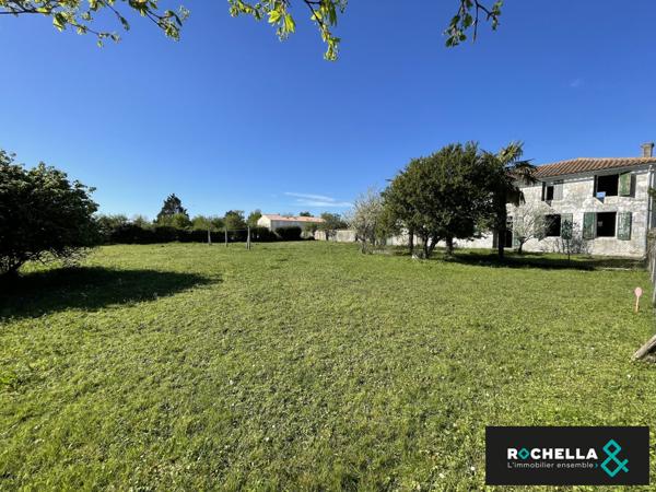 TERRAIN CONSTRUCTIBLE 1000M2 ILE D'ALBE