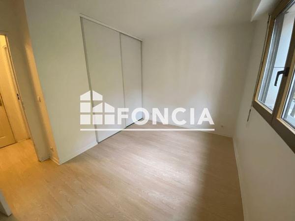 Location Appartement 2 pièces 50.77 m² - 54 RUE JEAN PIERRE TIMBAUD Issy Les Moulineaux 92130