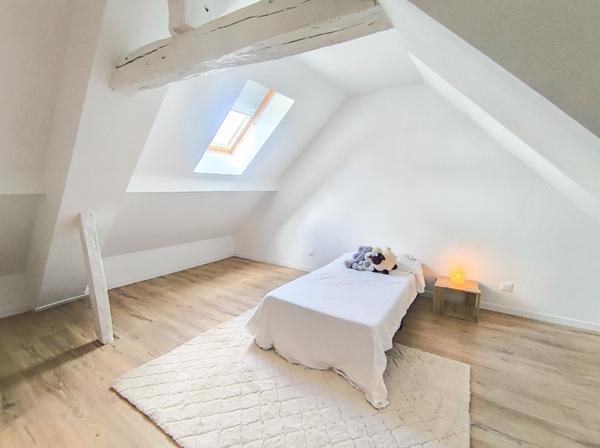 Crézancy (02650) Maison de village 7 pièces