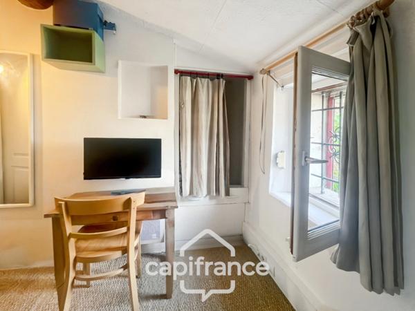 MERINDOL MAISON DE CHARME, cour extérieure et roof top,2 chambres, 1 pièce, 1 bureau, 1 cave, au cœur du village A DECOUVRIR !