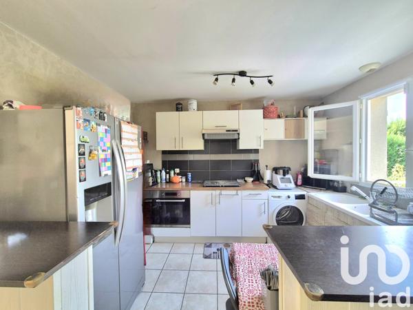 House for sale 3 rooms 73 m² Chaptelat