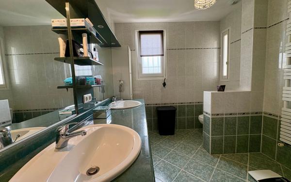 Maison à vendre    5 pièces •  Niort