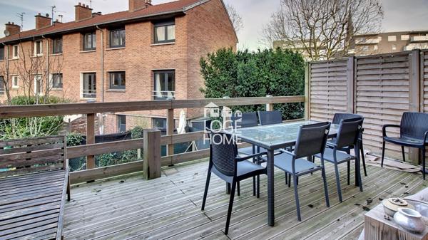 Tourcoing bordure de mouvaux, maison des années 60 avec 3 chs, jardin, garage et place de parking privative!