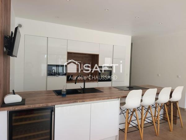 Plain-pied 3 chambres garage piscine