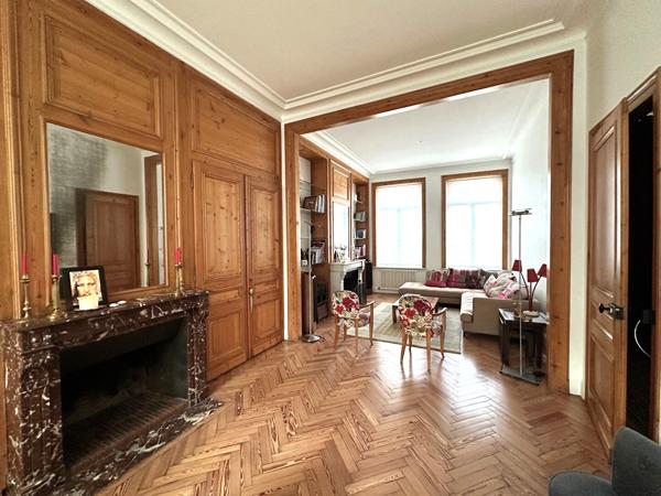 Lille Saint Maurice , très belle Maison bourgeoise de 207 m², 6 chambres, SDB, SDD, jardin sud Lille Lille Saint Maurice , très belle Maison bourgeoise de 207 m², 6 chambres, SDB, SDD, jardin sud Lille