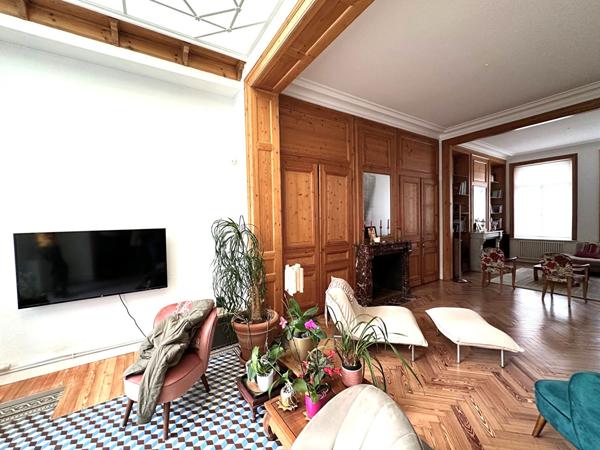 Lille Saint Maurice , très belle Maison bourgeoise de 207 m², 6 chambres, SDB, SDD, jardin sud Lille Lille Saint Maurice , très belle Maison bourgeoise de 207 m², 6 chambres, SDB, SDD, jardin sud Lille
