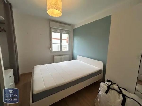 Appartement à louer 2 pièces 47.47m² Lambres-lez-Douai (59552)