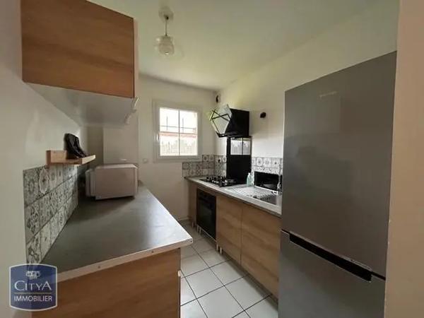 Appartement à louer 2 pièces 47.47m² Lambres-lez-Douai (59552)