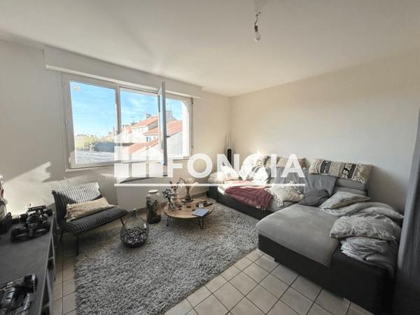 Location Maison 2 pièces 45 m² - 27 BIS RUE MARC SANGNIER Cholet 49300