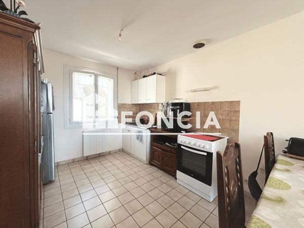 Location Maison 2 pièces 45 m² - 27 BIS RUE MARC SANGNIER Cholet 49300