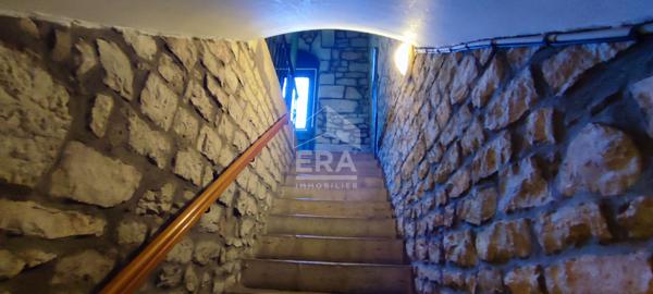 Appartement Dole place GREVY, 7 pièce(s) 183m2 avec ascenseur, greniers, cave , parking