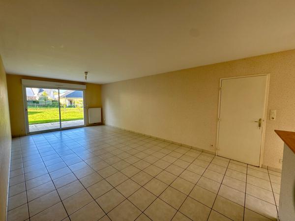 Laval - Pavillon de plain-pied intégral 2 chambres avec jardin