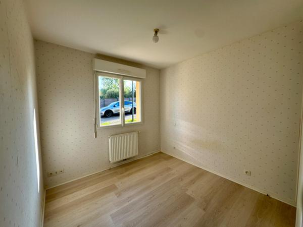 Laval - Pavillon de plain-pied intégral 2 chambres avec jardin