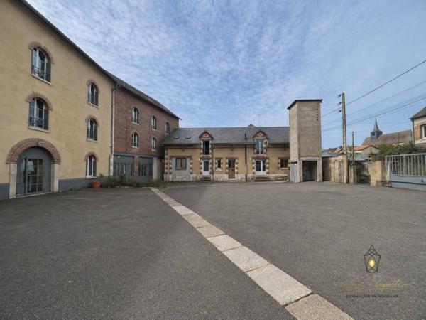 Immeuble à vendre 50 pièces de 1 454 m²