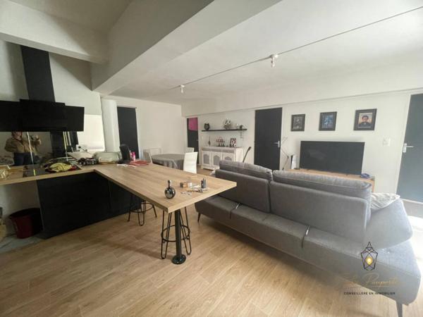 Immeuble à vendre 50 pièces de 1 454 m²