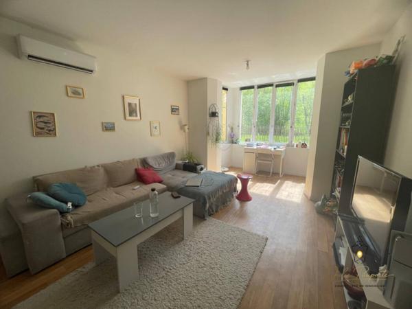 Immeuble à vendre 50 pièces de 1 454 m²