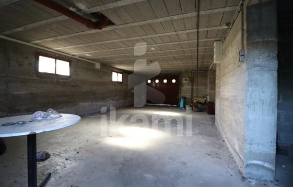 Centre Anneyron maison 2 chambres avec jardin et garage en sous-sol