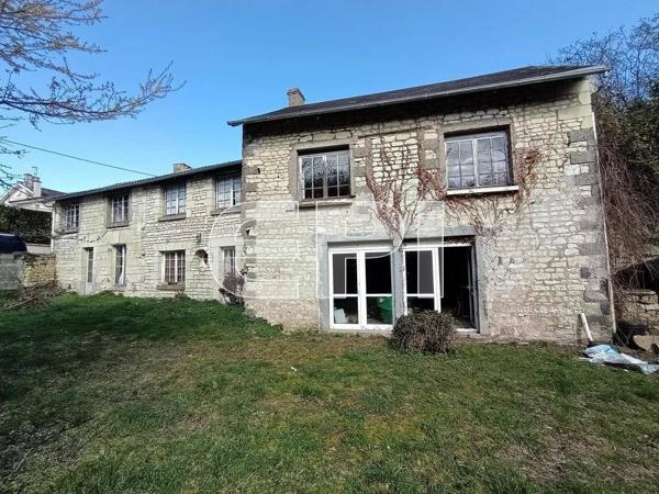 Charmante maison de village à Chalais, 190 m², 6 pièces