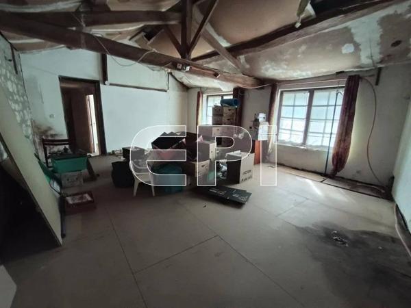 Charmante maison de village à Chalais, 190 m², 6 pièces