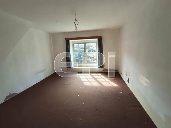 Charmante maison de village à Chalais, 190 m², 6 pièces