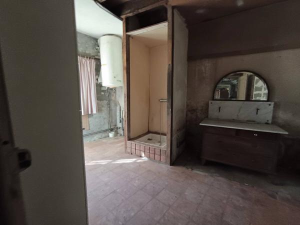 Charmante maison de village à Chalais, 190 m², 6 pièces