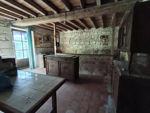 Charmante maison de village à Chalais, 190 m², 6 pièces