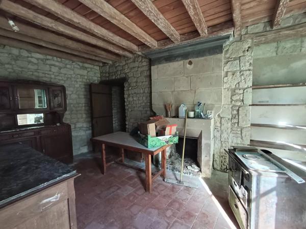 Charmante maison de village à Chalais, 190 m², 6 pièces