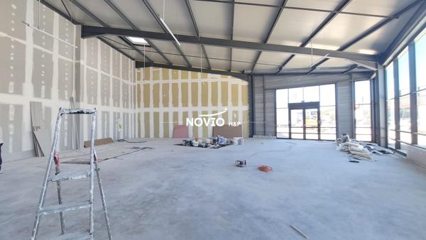 Local neuf 280 m²