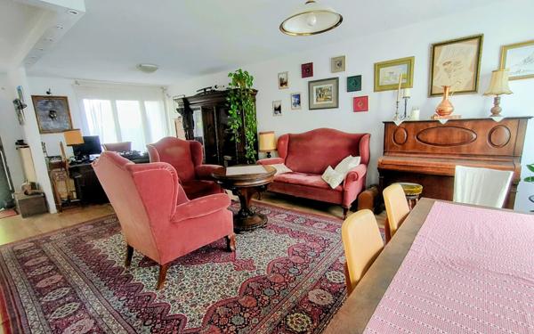 Maison à vendre    5 pièces •  Avrillé