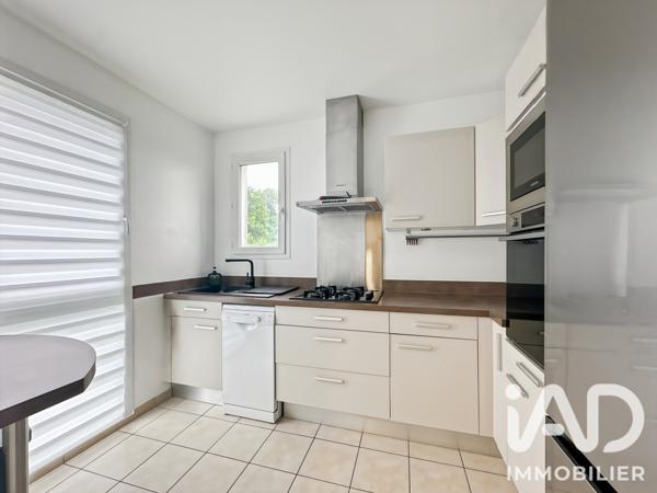 Appartement à vendre 4 pièces 82 m² Sainte-Geneviève-des-Bois
