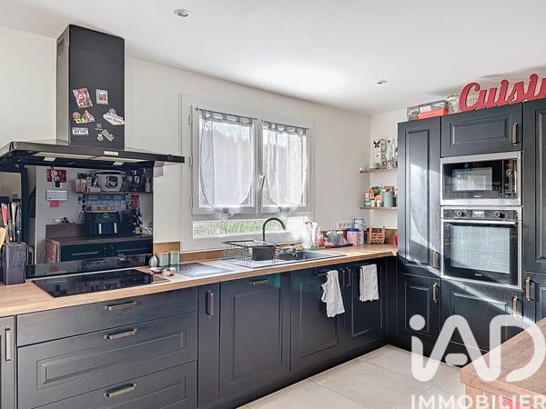 Maison à vendre 6 pièces 167 m² Neuilly