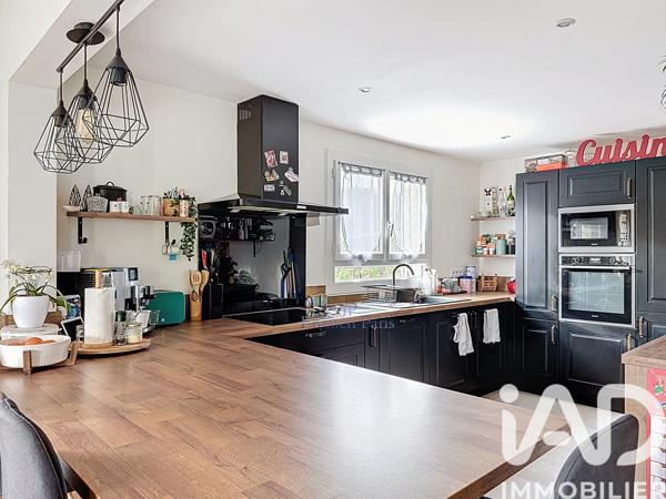 Maison à vendre 6 pièces 167 m² Neuilly