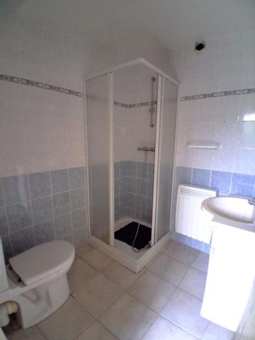 PLOUDIRY - Maison de 3 pièces de 39 m2