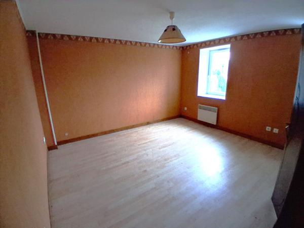 PLOUDIRY - Maison de 3 pièces de 39 m2