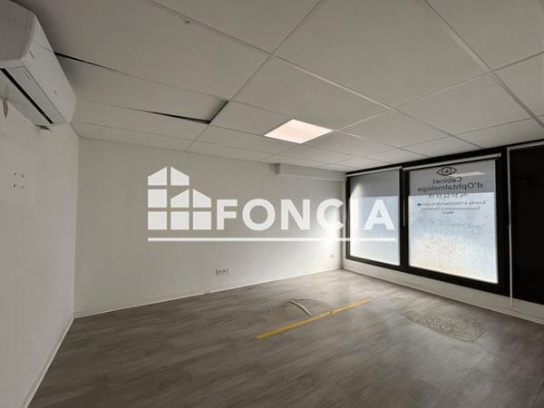 À vendre Local commercial 245 m² - Sallanches 74700