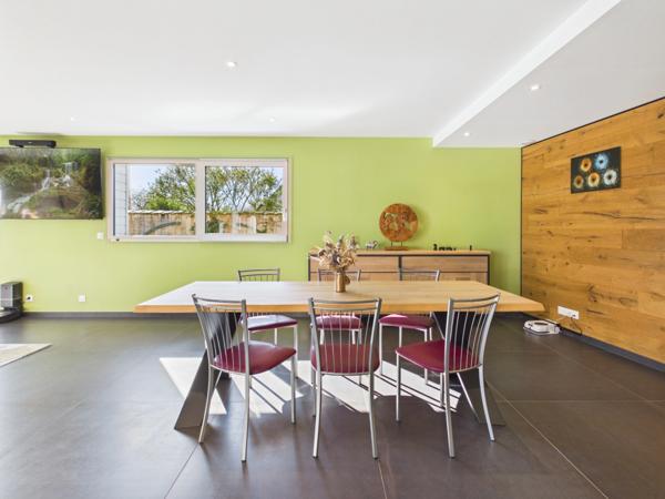 Maison contemporaine à haute performance énergétique