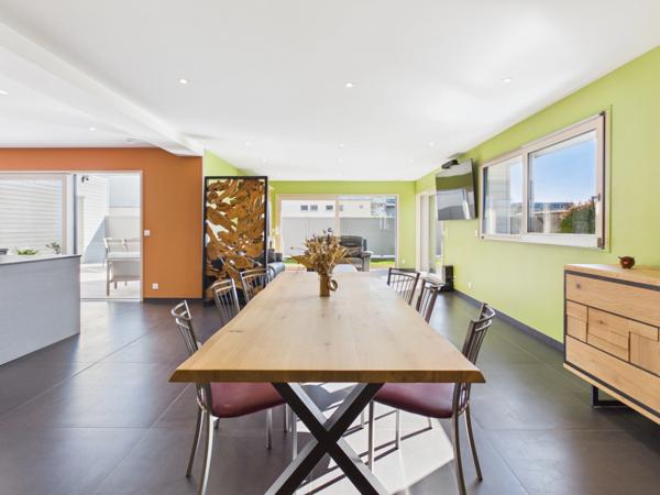 Maison contemporaine à haute performance énergétique