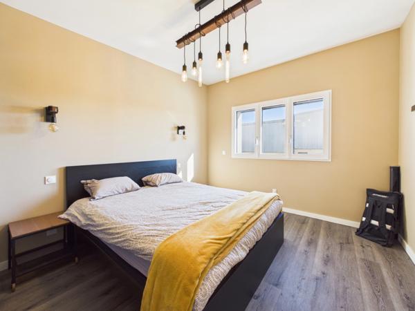 Maison contemporaine à haute performance énergétique