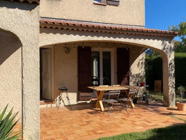 Location Maison 4 pièces Simiane-Collongue (13109) - Proche Centre Ville