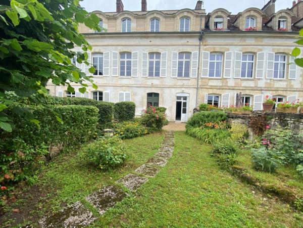 Location Appartement 3 pièces Chantilly (60500) - CONNETABLE