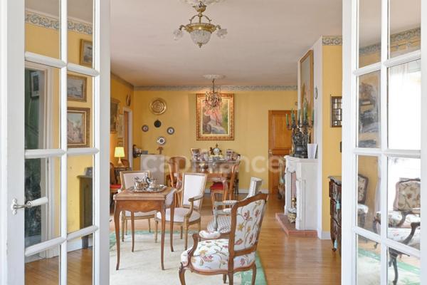 Dpt Yvelines (78), à vendre SAINT GERMAIN EN LAYE maison P8 de 210 m² à 5 mn du Lycée International