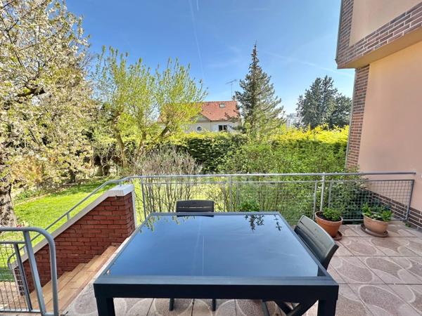 Dpt Yvelines (78), à vendre SAINT GERMAIN EN LAYE maison P8 de 210 m² à 5 mn du Lycée International